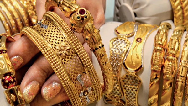 Gold Rate Today Falls Sharply 680 Drop Per Sovereign in Chennai