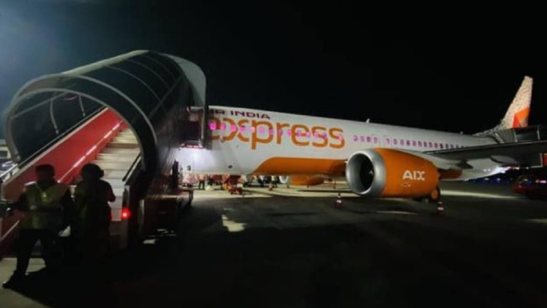 Chennai Airport 6 Flights Suddenly Canceled Passengers Stranded