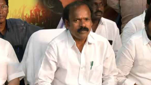 Poovai Jagan moorthy Appears for enquiry in Child Kidnapping Case at Thiruvallangadu Police Station Poovai Jagan moorthy Appears for enquiry in Child Kidnapping Case at Thiruvallangadu Police Station