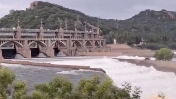 Mettur Dam Reaches Full Capacity 120 Feet Second Time in June After 67 Years Mettur Dam Reaches Full Capacity 120 Feet Second Time in June After 67 Years
