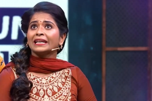 Madhu Mitha Cook With Comali vijay tv