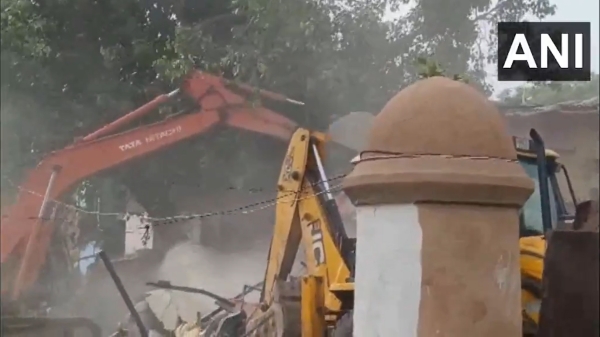 delhi demolition drive madrasi camp