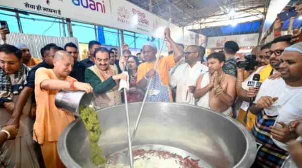 Gautam Adani Joins Jagannath Ratha Yatra 2025 Seva Serves Prasadam with ISKCON in Puri Gautam Adani Joins Jagannath Ratha Yatra 2025 Seva Serves Prasadam with ISKCON in Puri