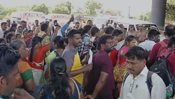 Teachers protest on Sivananda Road Chennai demanding permanent employment
