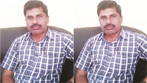 Erode government school Headmaster who praised EX minister Sengottaiyan at function now transferred