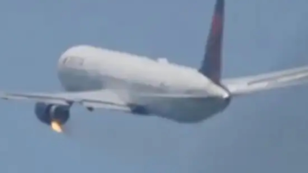 boeing-767-operated-by-delta-lands-safely-after-in-flight-engine-fire