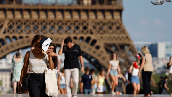 Europe Faces First Major Heatwave of the Summer Eiffel Tower Closed Amid Safety Concerns Europe Faces First Major Heatwave of the Summer Eiffel Tower Closed Amid Safety Concerns