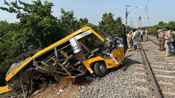 Seeman Train Collision Cuddalore Seeman Train Collision Cuddalore