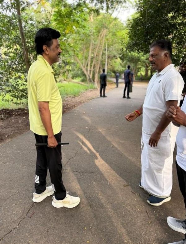 MK Stalin O Panneerselvam