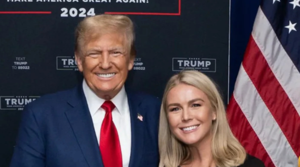 Trump Praises Press Secretary Karoline Leavitt s Face and Lips Sparks Controversy