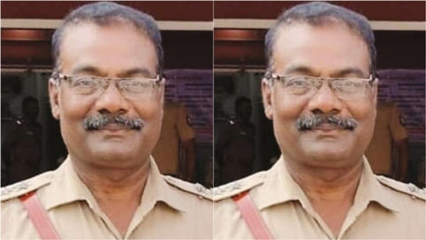 Namakkal A sub-inspector and a head constable were suspended for helping the sand smuggling Namakkal A sub-inspector and a head constable were suspended for helping the sand smuggling
