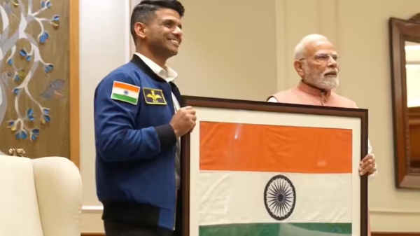 Shubhanshu Shukla narendra modi space