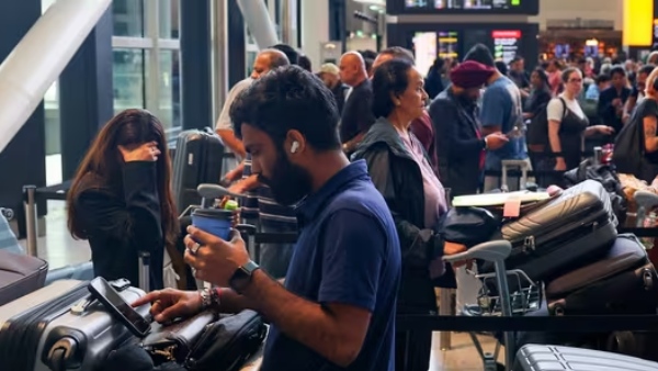 Airfares to US Soar After Trump s H-1B Visa Statement Delhi New York Ticket Price Doubles