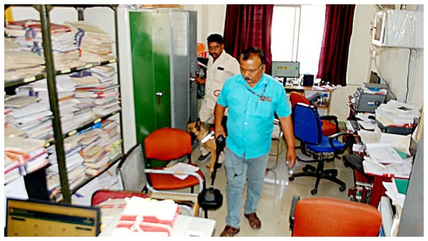 bomb-threat-sent-to-coimbatore-district-collectors-office-via-email-for-the-3rd-time bomb-threat-sent-to-coimbatore-district-collectors-office-via-email-for-the-3rd-time