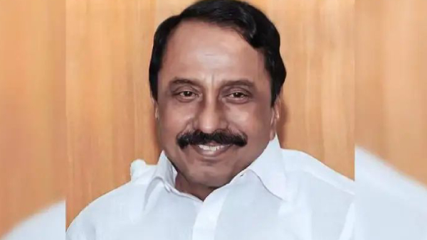 Sengottaiyan Praises Modi and Amit Shah Before MGR Jayalalithaa Triggers Stir in AIADMK