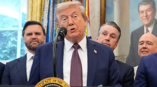 US Economy Nears Recession Moody s Chief Economist gives major warning Amid Job and Tariff Woes US Economy Nears Recession Moody s Chief Economist gives major warning Amid Job and Tariff Woes