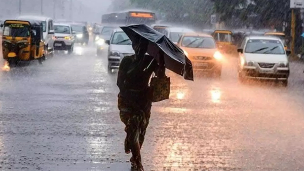 Orange Alert Heavy Rains Likely in Several Tamil Nadu Districts Says Chennai Met