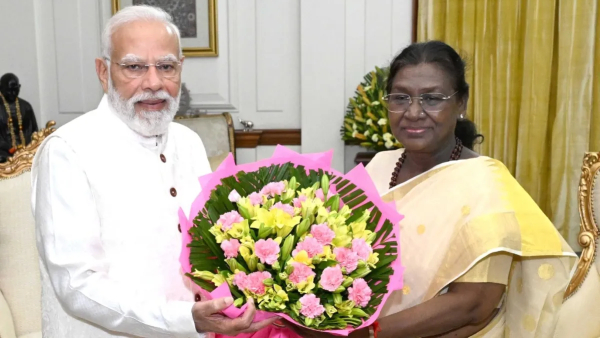 Diwali 2025 Narendra Modi Droupadi Murmu Diwali 2025 Narendra Modi Droupadi Murmu