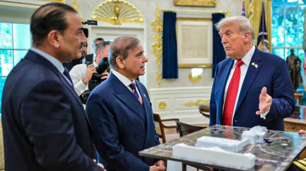 US Denies New AMRAAM Missile Sales to Pakistan Only Sustainment for Existing Stocks says America US Denies New AMRAAM Missile Sales to Pakistan Only Sustainment for Existing Stocks says America