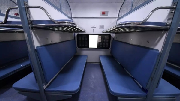 White Blankets sleeperclass bedsheets