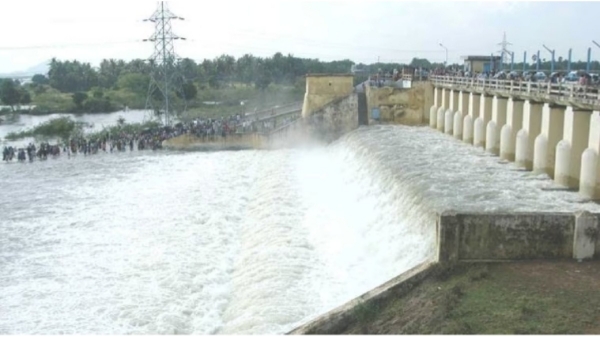 Weather Cyclone Ditwah Puzhal Lake Weather Cyclone Ditwah Puzhal Lake