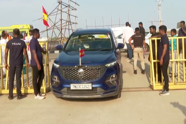 Vijay TVK Bouncer Wing Vijay TVK Bouncer Wing