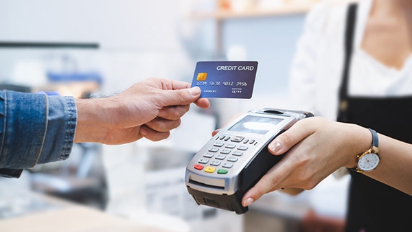 A bill of Rs 14 lakh without even applying for a private bank credit card a major twist A bill of Rs 14 lakh without even applying for a private bank credit card a major twist