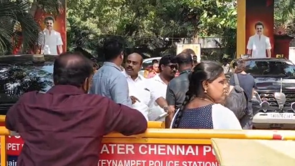 will-you-deny-me-permission-to-meet-cm-stalin-because-i-belong-to-a-sc-dmk-ex-mla-adalarasan-argue will-you-deny-me-permission-to-meet-cm-stalin-because-i-belong-to-a-sc-dmk-ex-mla-adalarasan-argue
