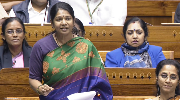 DMK MP Kanimozhi Over Vibhajak Bharat Ji Scheme Questions Hindi-Sanskrit Bias in Replacing MGNREGA