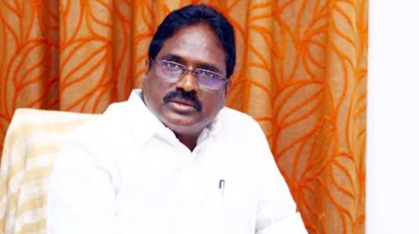 Tamil Nadu govt Delhi Special representative AKS Vijayan house robbed 300 Sovereigns Gold Stolen