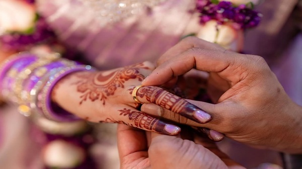 Bigg Boss Fame Julie Marries Mohammed ikreem in Chennai Here are details Bigg Boss Fame Julie Marries Mohammed ikreem in Chennai Here are details