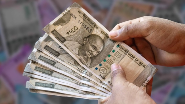 money saving tips How can those earning 30 000 a month save one crore in just 15 years money saving tips How can those earning 30 000 a month save one crore in just 15 years