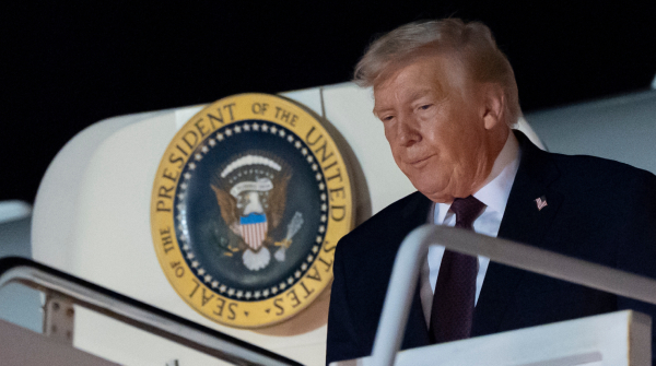 Air Force One Turns Around Donald Trump s Europe trip interrupted due to Minor Electrical Issue Air Force One Turns Around Donald Trump s Europe trip interrupted due to Minor Electrical Issue