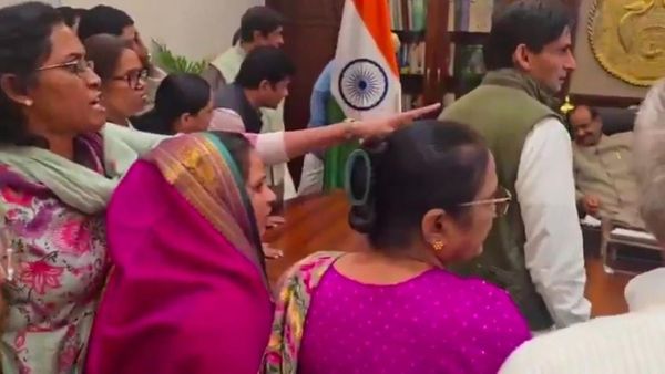 congress-mps-entered-speaker-om-birla-chamber-abused-him-and-threatened-pm-modi-says-kiren-rijiju congress-mps-entered-speaker-om-birla-chamber-abused-him-and-threatened-pm-modi-says-kiren-rijiju