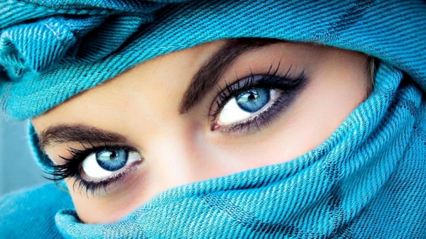 Tiruvannamalai Chennai shopping mall Gold Jewelry Beautiful Girl Tiruvannamalai Chennai shopping mall Gold Jewelry Beautiful Girl