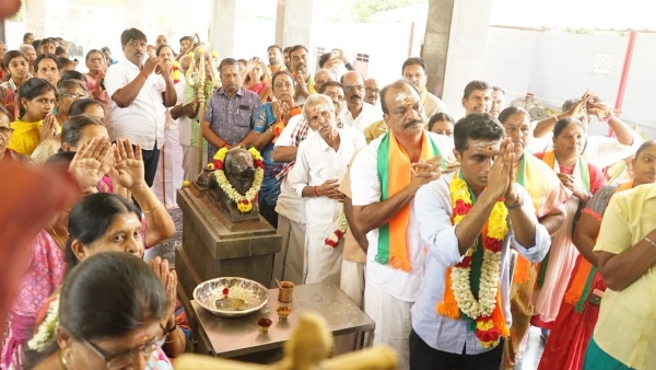 Coimbatore Vanathi Srinivasan s Son Kailash Offers Special Prayers for Mother NDA VictoryCoimbatore Vanathi Srinivasan s Son Kailash Offers Special Prayers for Mother NDA Victory