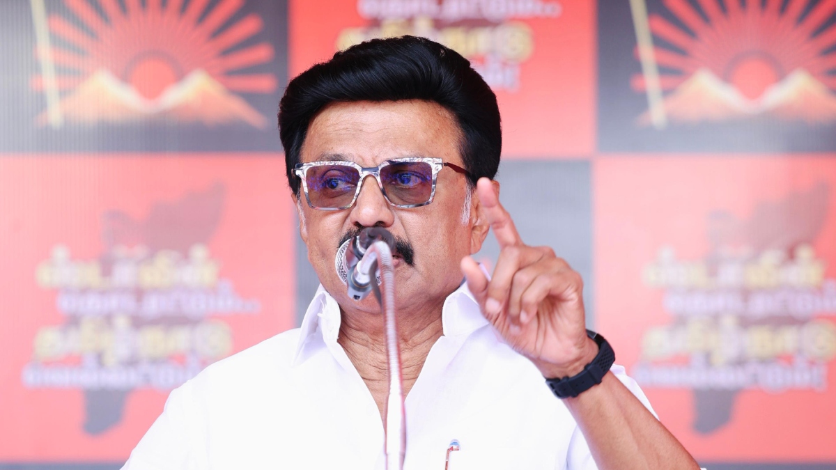 “தனது பெயர்ப் பலகையை காப்பாற்றிக் கொள்ள டெல்லிக்கு ‘காவடி’ தூக்குகிறார் எடப்பாடி” - ஸ்டாலின் தாக்கு!