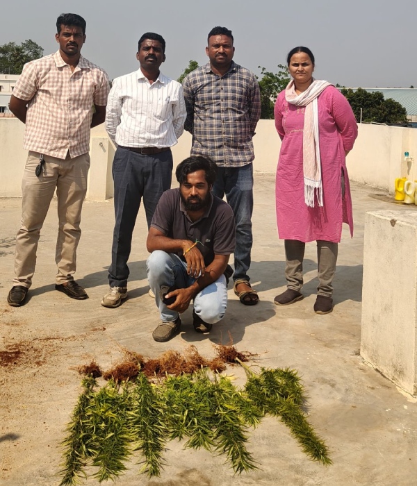 IT Layoff Ganja Hyderabad Ganja Terrace Software Engineer Ganja Arrest IT Employee Drug Case Nacharam Ganja Plants Rangareddy Excise Raid Hyderabad software engineer ganja terrace ganja plants Hyderabad Ch Shashidhar arrested 17 marijuana plants seized 10 kg ganja yield Hyderabad former IT employee drug addiction Nacharam East Gandhinagar ganja raid Rangareddy excise department arrest software engineer lost job ganja growing ganja on terrace Hyderabad Prohibition and Excise Department Hyderabad ganja cultivation case 2026 IT professional drug addiction story Hyderabad terrace marijuana bust 17 10