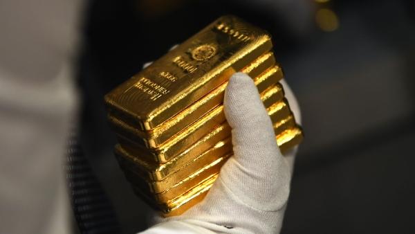 Gold silver import How Gold is Imported to India RBI Gold Import Rules Consignment Basis Gold Import Banks Controlling Gold Market India Gold Import Process Explained how gold reaches india gold import process india rbi gold import methods consignment basis gold import banks importing gold in india hdfc sbi icici gold import mmtc gold import gold consignment explained rbi circular 1998 gold import who imports gold to india only 30-40 players control gold market india gold import dealers in india silver import dealers india gold vault banks india legal gold import channels india 1998 30-40 Gold silver import How Gold is Imported to India RBI Gold Import Rules Consignment Basis Gold Import Banks Controlling Gold Market India Gold Import Process Explained how gold reaches india gold import process india rbi gold import methods consignment basis gold import banks importing gold in india hdfc sbi icici gold import mmtc gold import gold consignment explained rbi circular 1998 gold import who imports gold to india only 30-40 players control gold market india gold import dealers in india silver import dealers india gold vault banks india legal gold import channels india 1998 30-40