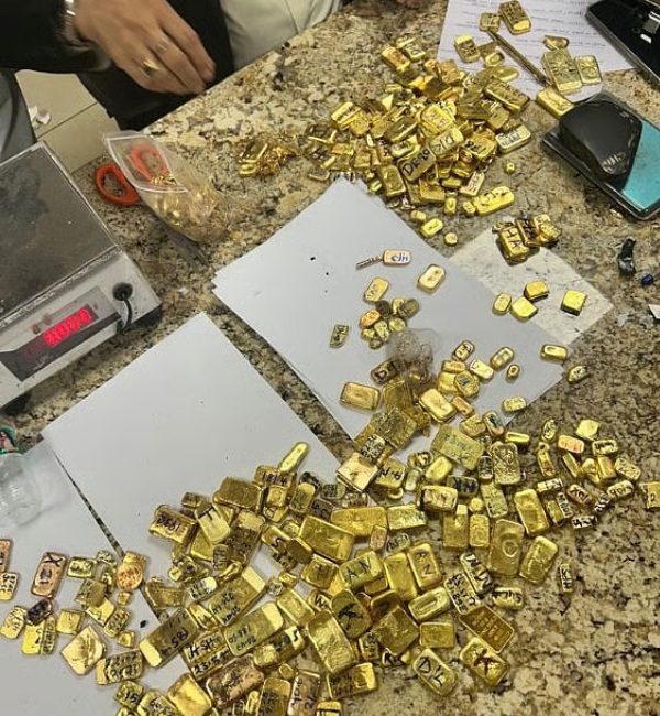 gold smuggling Gold Smuggling Syndicate DRI Operation Dhahabu Blitz Mumbai Airport Seizure 24 Women Carriers Arrested Rs 37 Crore Gold Bust DRI 24 37 DRI gold smuggling bust Mumbai Operation Dhahabu Blitz 2026 24 women gold carriers arrested 29 37 kg gold seized Mumbai airport Rs 37 74 crore gold smuggling case Nairobi to Mumbai gold smuggling DRI arrests foreign women carriers 25 10 kg gold bars recovered trained carriers gold smuggling syndicate Mumbai CSMI airport gold seizure kingpins gold racket probe DRI dismantles smuggling network April 8 Mumbai gold smuggling highly organised gold syndicate India DRI commitment economic security DRI 24 29 37 37 74 DRI 25 10 DRI 8 DRI
