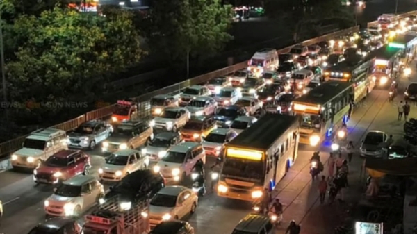 Chengalpattu traffic GST Road jam Perungalathur congestion Tambaram police action Chennai traffic update 15 km traffic block 15 Chengalpattu traffic GST Road jam Perungalathur congestion Tambaram police action Chennai traffic update 15 km traffic block 15