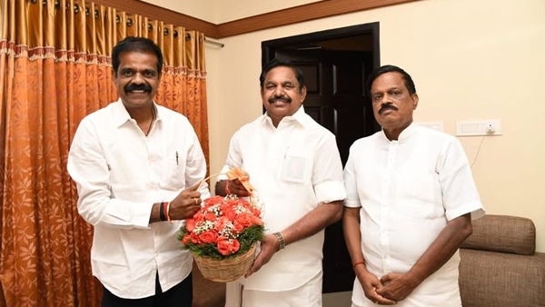 P T Selvakumar met Edappadi Palaniswami
