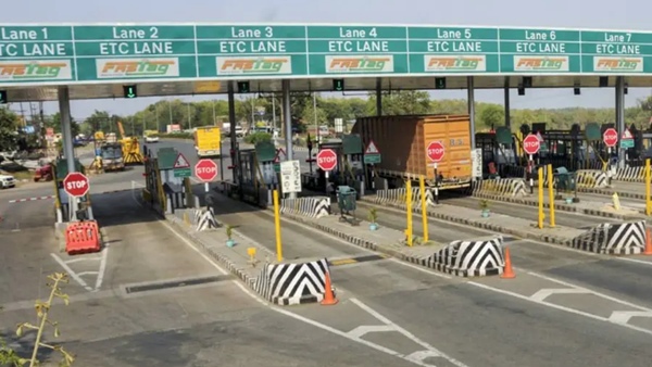 Toll Plazas ban Cash Transactions and Major Twist from the Central for Government Employees and VIPs