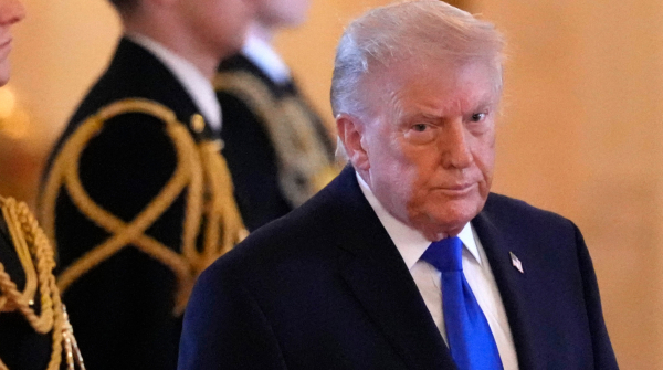 Donald Trump said he will suspend US strikes on Iran for two weeks Middle east crisis ceasefire latest news in tamil