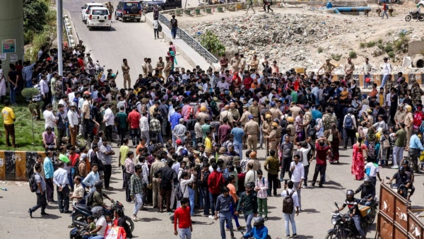 PROTEST NODIA Noida Worker Protest Today Noida Violence Hosiery Complex Wage Hike Demand Noida Car Set on Fire Noida Protest Spreads to Faridabad noida protest today noida workers violence hosiery complex phase 2 protest noida wage hike demand haryana minimum wage vs up noida car set on fire noida vehicles vandalised faridabad workers protest noida traffic jam chilla border madarshan factory protest noida administration welfare measures double overtime pay noida compulsory weekly off workers noida minimum wage 13000 haryana wage hike 19000 2 vs 13000 19000