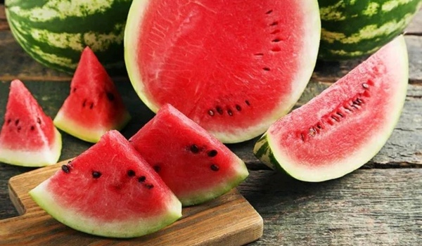 Watermelon price drop in Mumbai