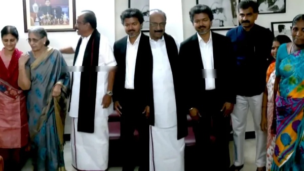 Vaiko Introduces House Staff to CM Vijay - They Voted for the Whistle Symbol Vaiko Introduces House Staff to CM Vijay - They Voted for the Whistle Symbol