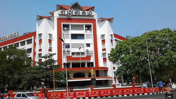 Young Woman Enters IAS Officer s Office at Chennai s Ezhilagam What Happened Next Young Woman Enters IAS Officer s Office at Chennai s Ezhilagam What Happened Next