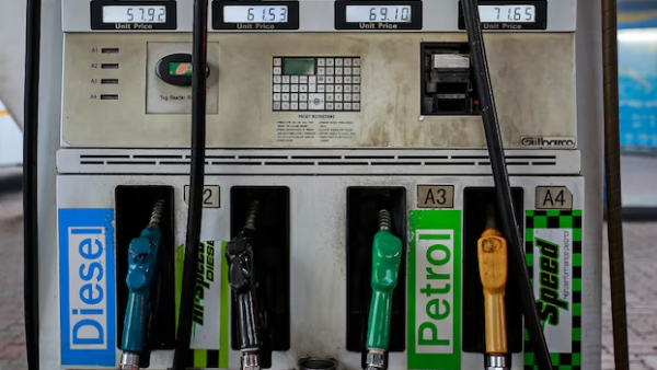 Oil Companies Demand Petrol Diesel LPG Prices Price Hike in India Oil Companies Demand Petrol Diesel LPG Prices Price Hike in India