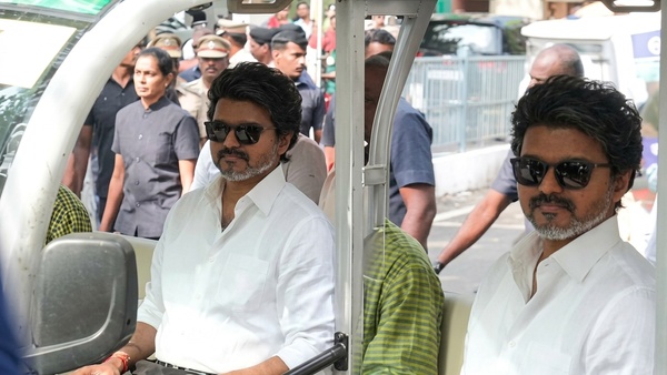 CM Joseph Vijay Takes Surprise Tour of Chennai Secretariat in Battery Vehicle